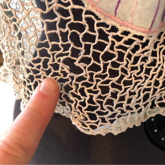 Vintage Cutwork Flower and Fishnet Top Sz M - Picture 9 of 10